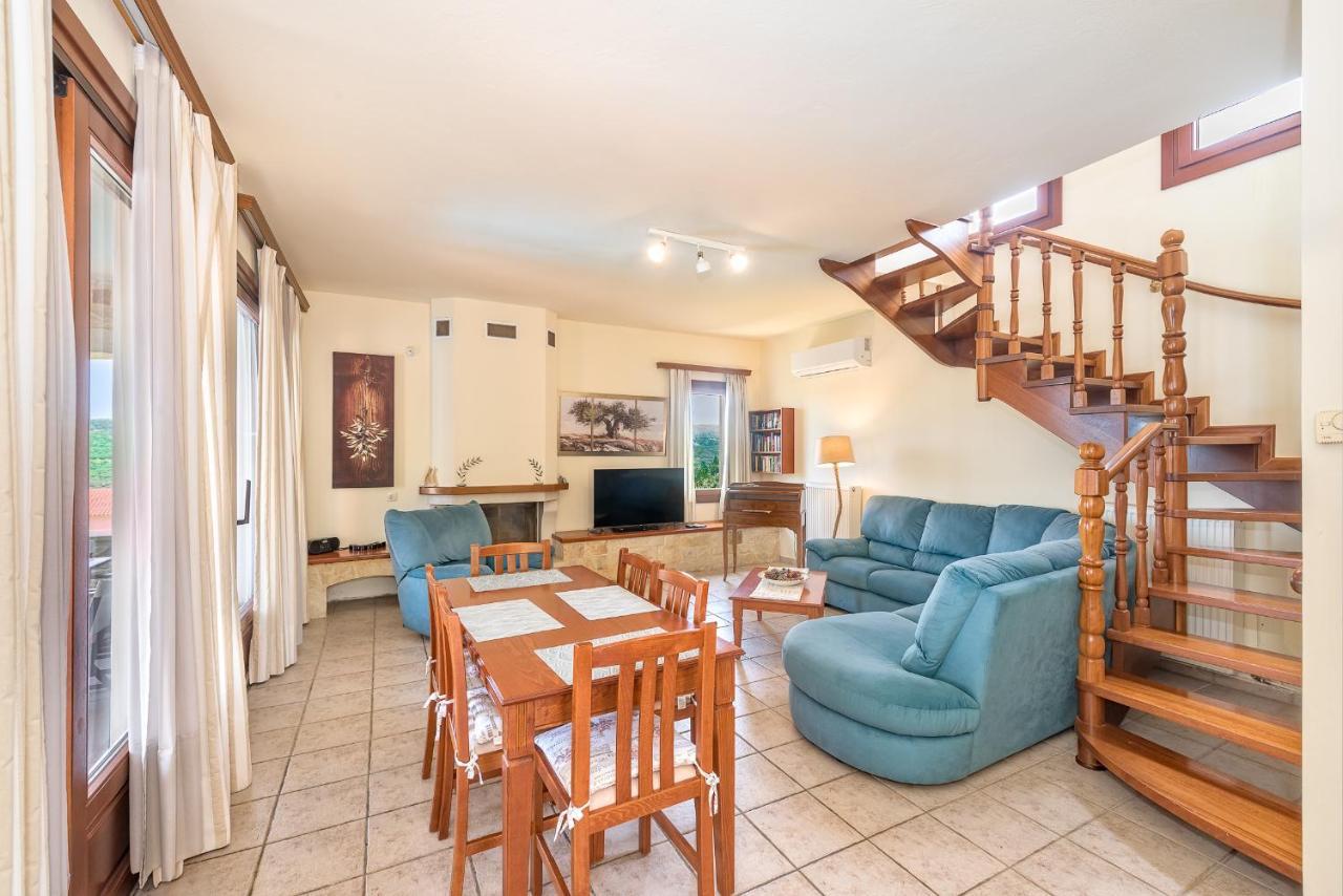 Villa Katerina With Eco Heated Pool Szpiliá Kültér fotó